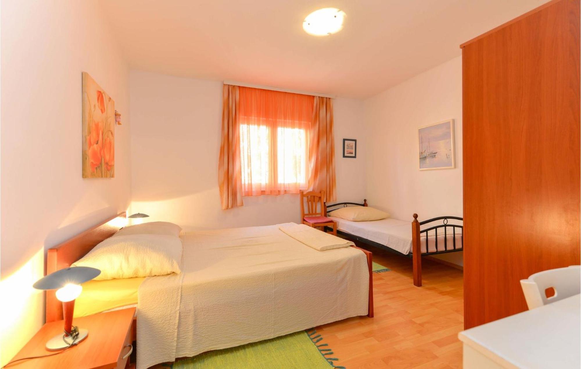1 Bedroom Nice Apartment In Ζαντάρ Εξωτερικό φωτογραφία