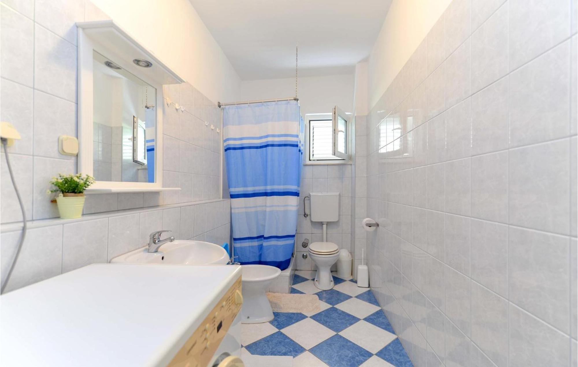 1 Bedroom Nice Apartment In Ζαντάρ Εξωτερικό φωτογραφία